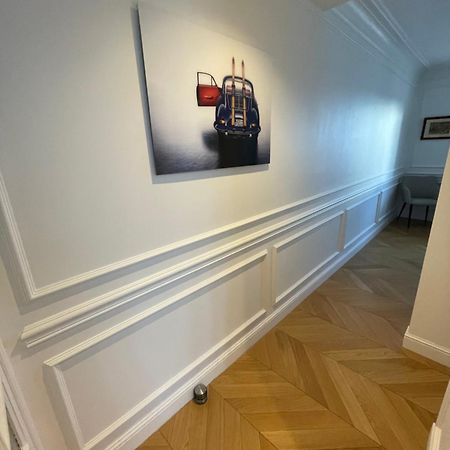 Apparemment Niche Dans Les Arbres Apartman Narbonne Kültér fotó