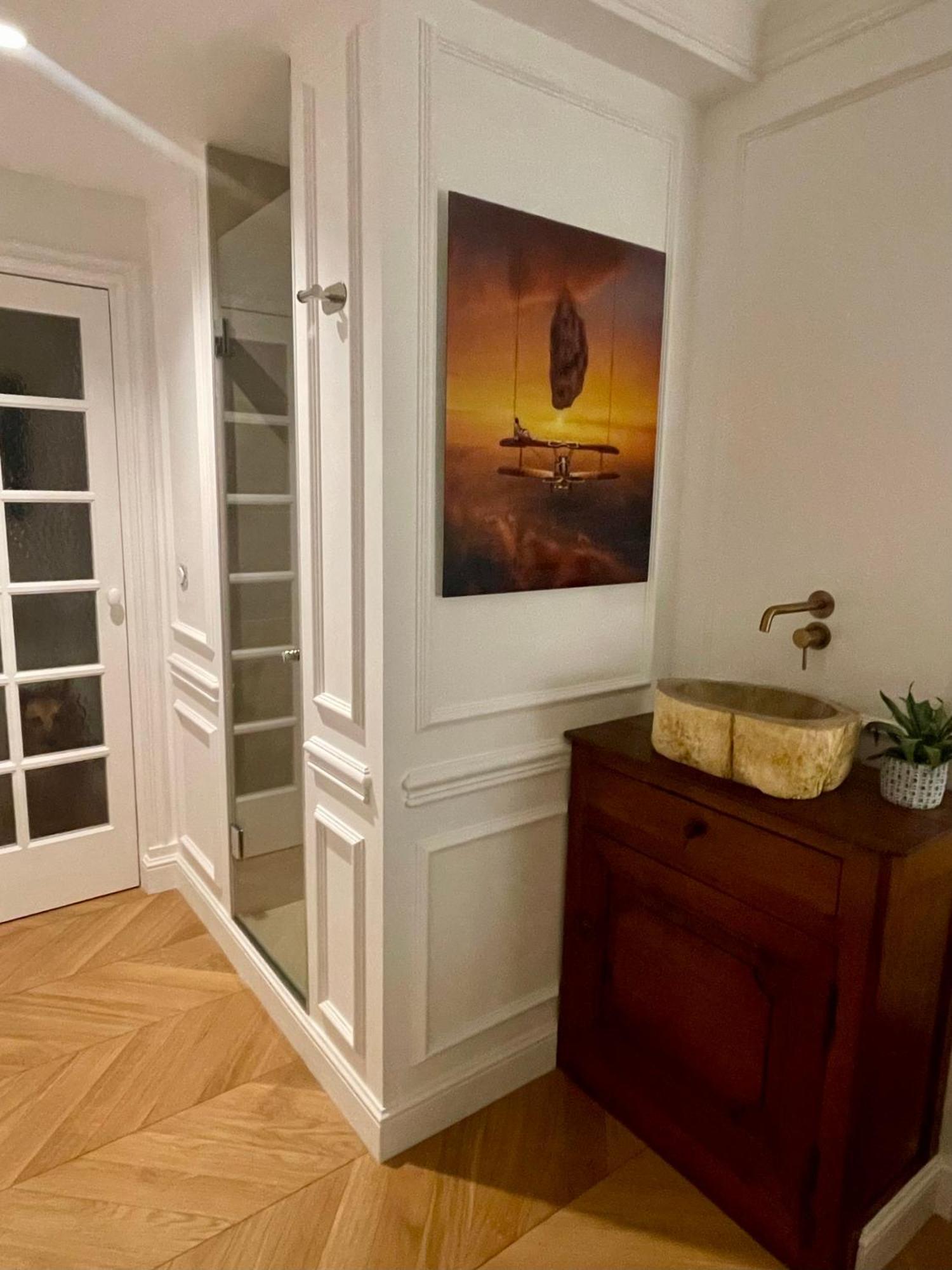 Apparemment Niche Dans Les Arbres Apartman Narbonne Kültér fotó